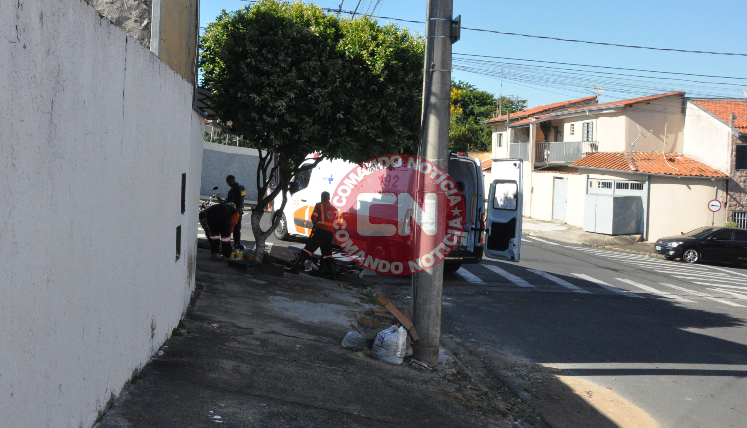 Mulher acidente moto rua 49 2