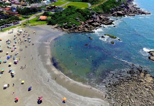 Praia prefeitura de itanhaÉm