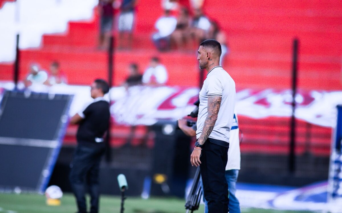 Tecnico marque foto taina primavera