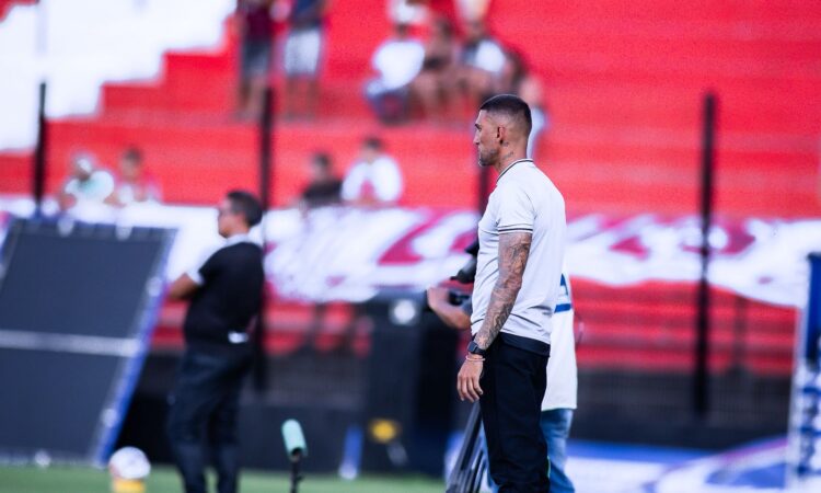 Tecnico marque foto taina primavera