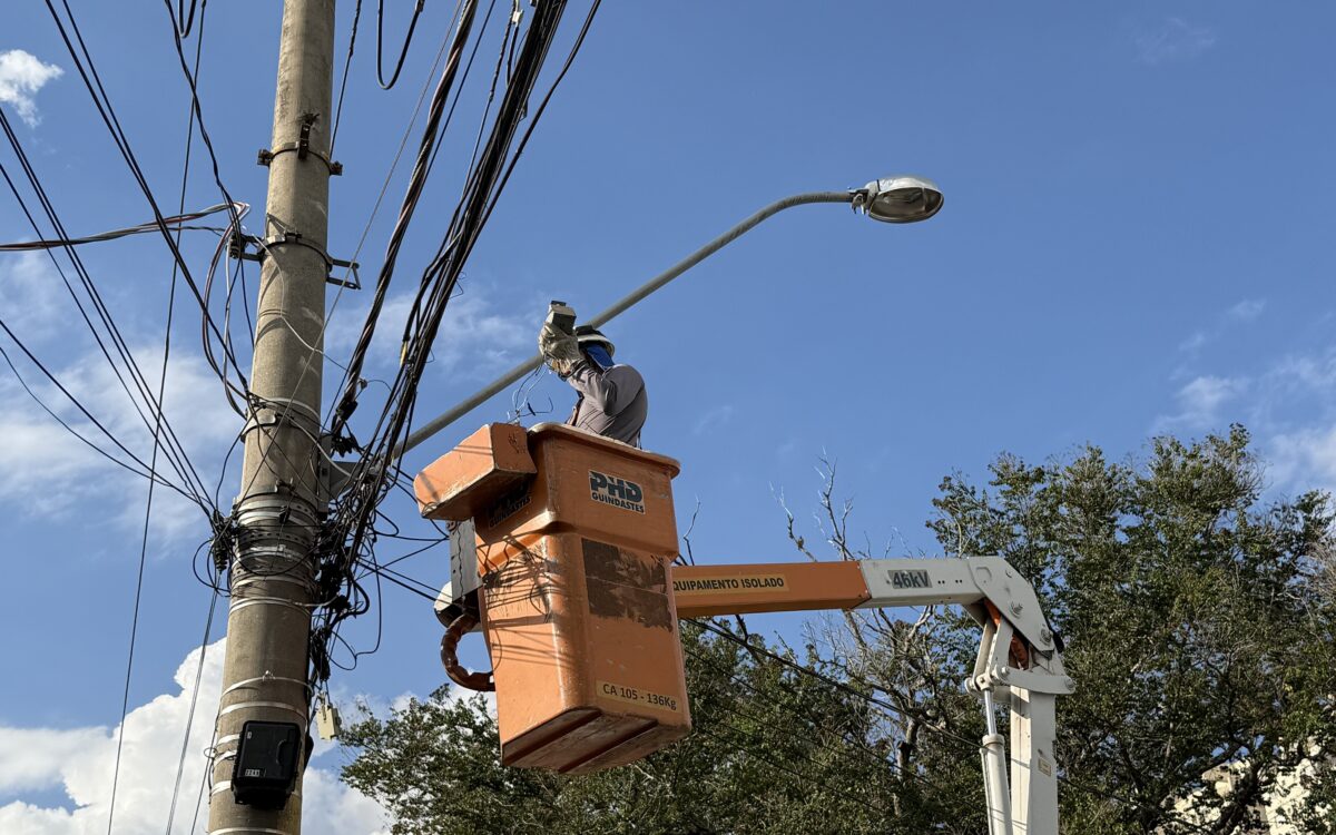 Troca lampadas led luan ribeiro