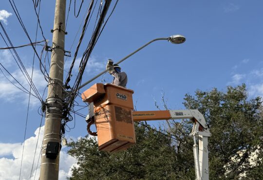 Troca lampadas led luan ribeiro