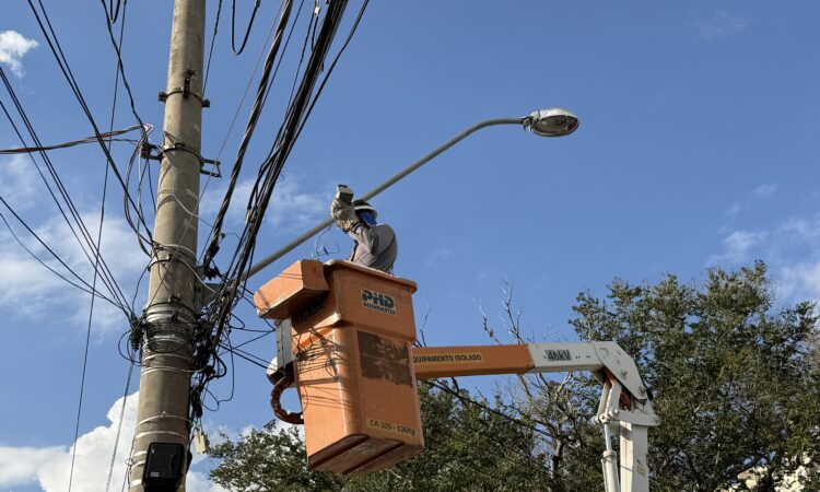 Troca lampadas led luan ribeiro