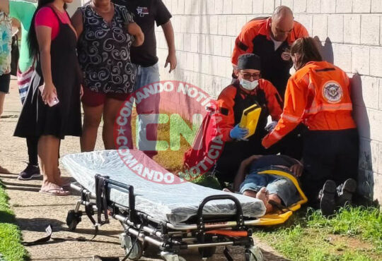 Bicicleta elétrica bate muro campo bonito