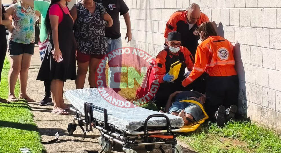 Bicicleta elétrica bate muro campo bonito