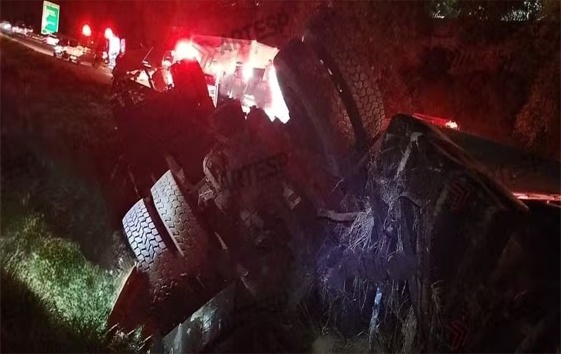 Carreta solvente tomba d pedro