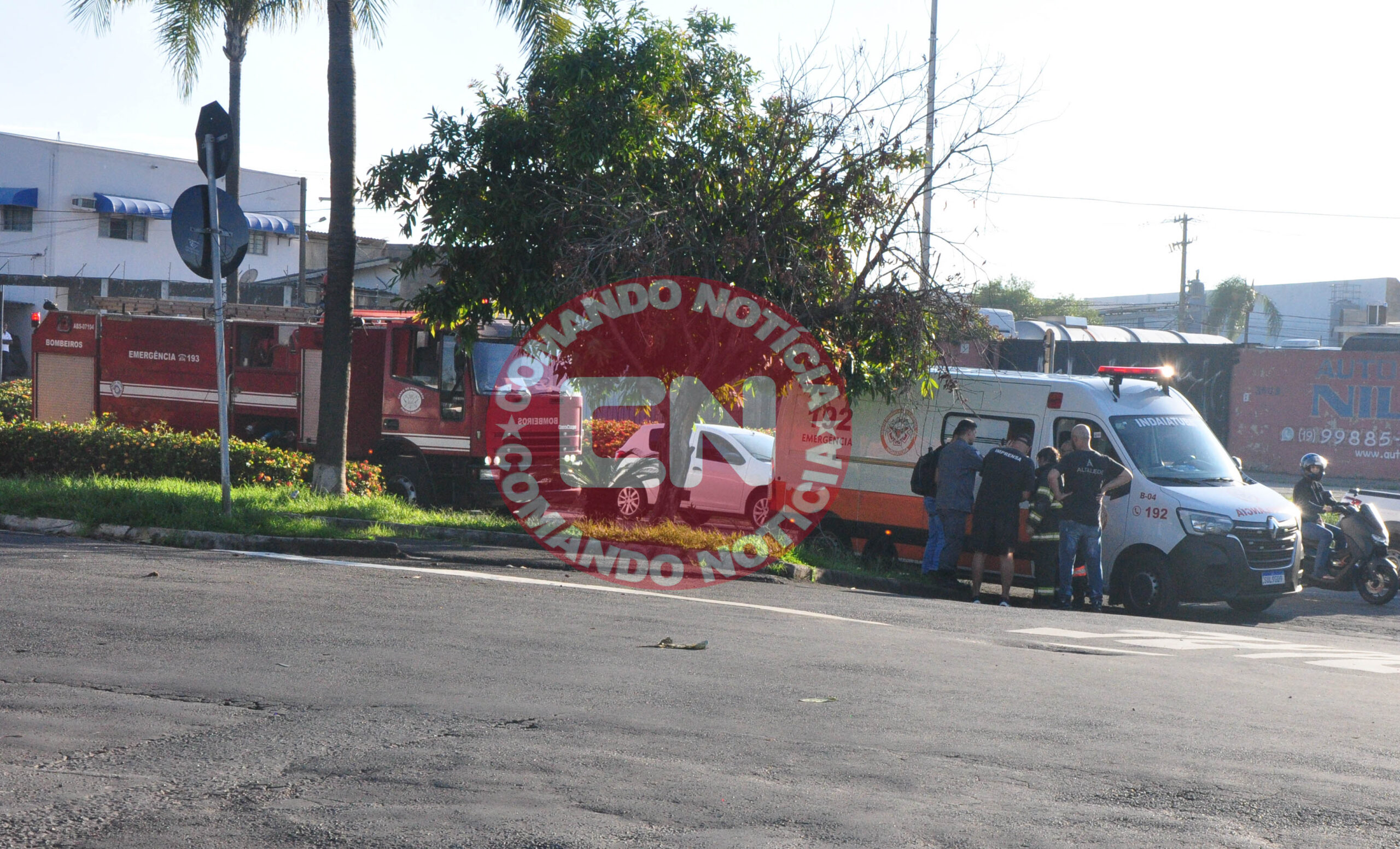 ColisÃo moto e carro rua 7