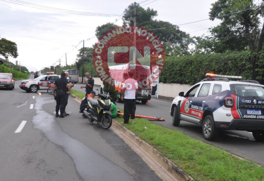 Duas moÇas moto itaici 2