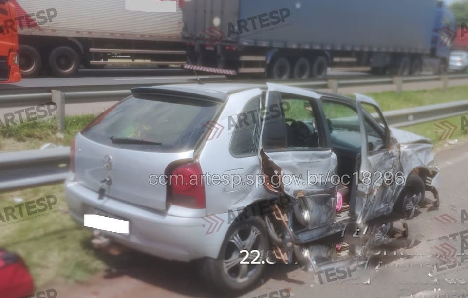 Gol atingido por carreta d pedro