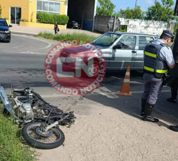 Grave colisÃo moto e carreta trator salto