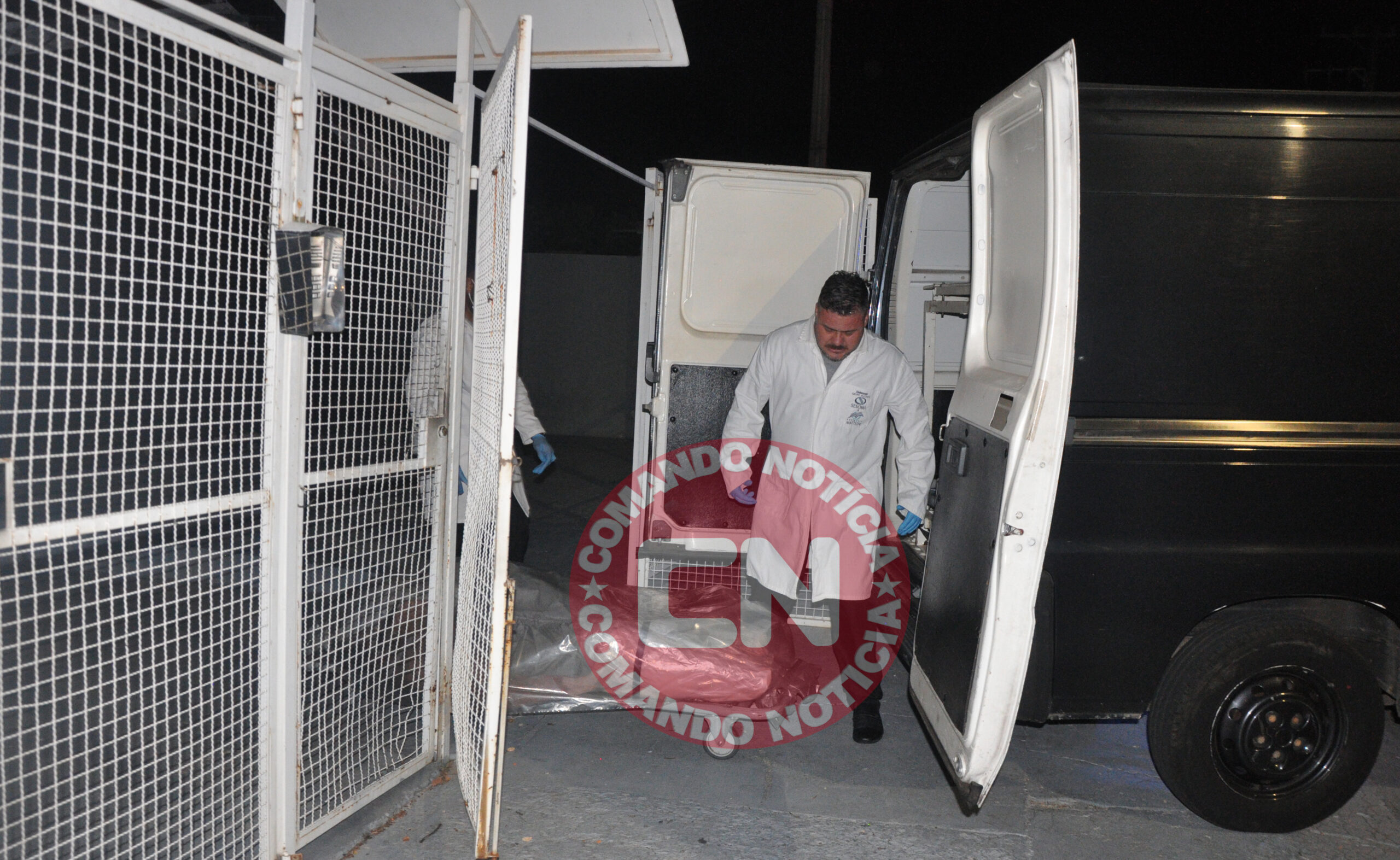 MÃe e filha mortas em casa 3