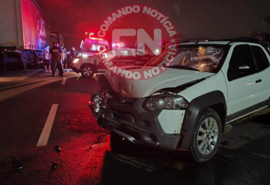 Strda bate em carreta jsl fere tio sobrinho