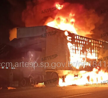 Caminhão pega fogo d pedro cópia