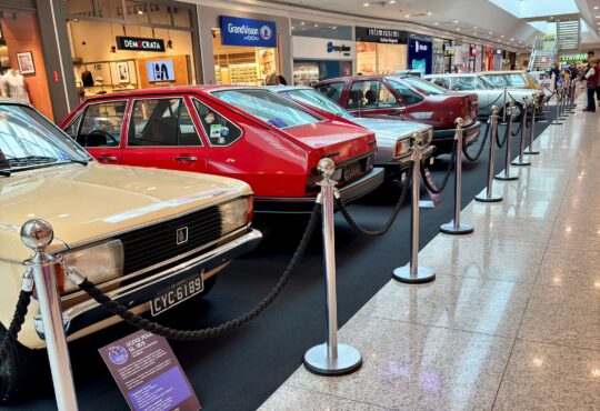 Carros antigos shopping jundiai 2