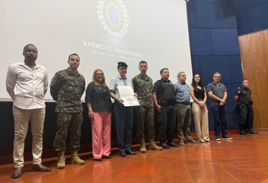 Entrega do certificado de dispensa