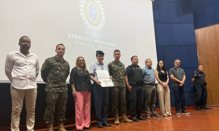 Entrega do certificado de dispensa