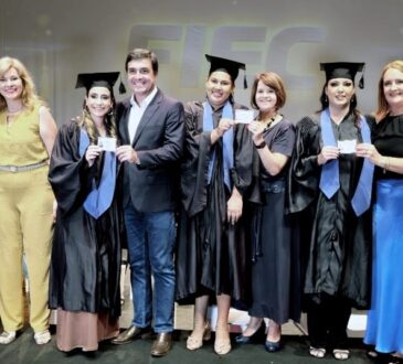 Colacao grau fiec monique garzillo