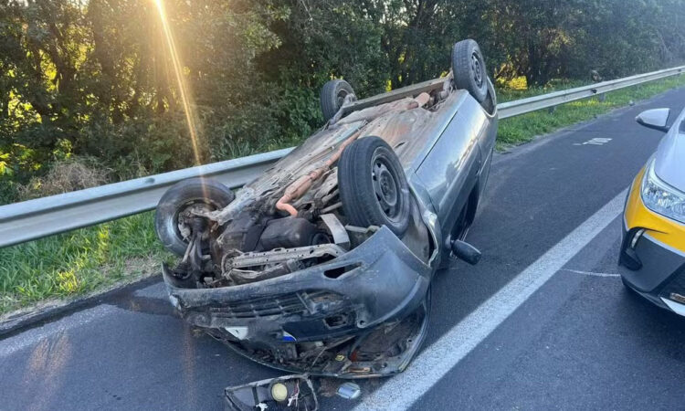 Homem esfaquei mulher em hortolandia foge e capota carro anhanguera cópia