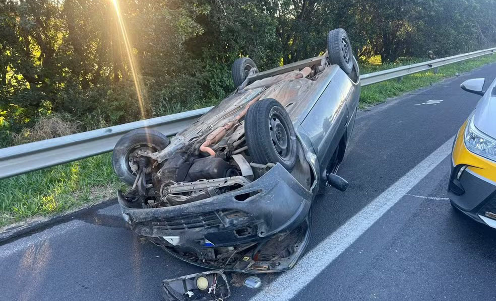 Homem esfaquei mulher em hortolandia foge e capota carro anhanguera cópia