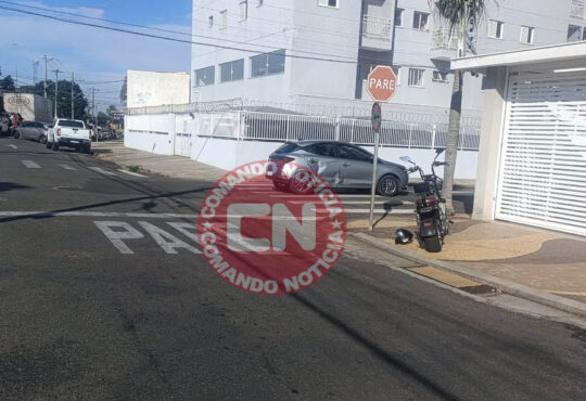 Batida bike eltrica cruzamento cópia