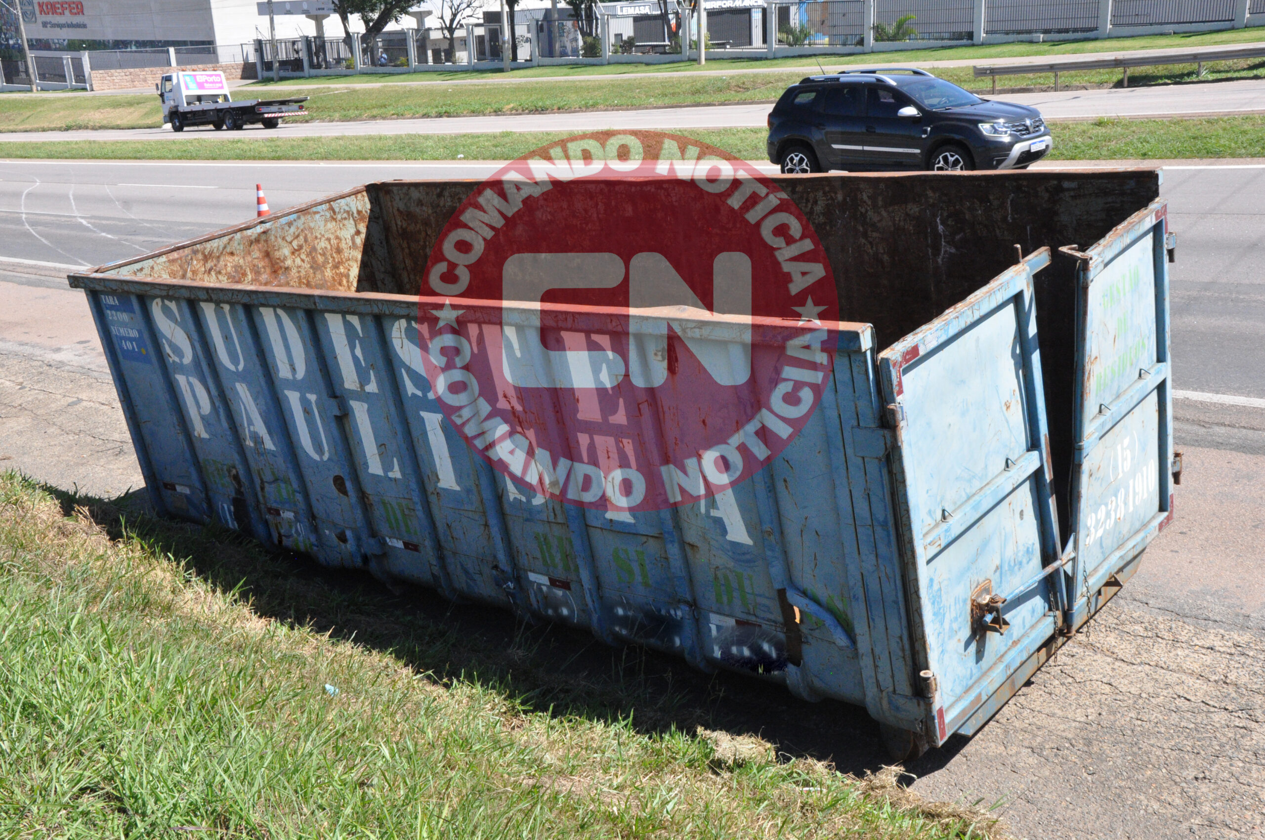 CaÇamba se solta na sp 75 3