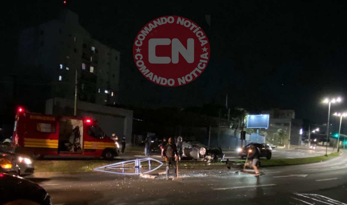 Carro capota francisco paula leite 1
