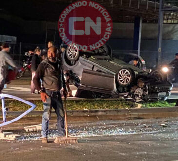 Carro capota francisco paula leite