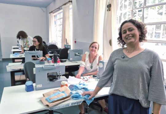 Costura de figurinos criarte secom pmi