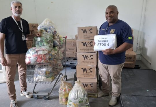 Funssol entrega alimentos secom pmi