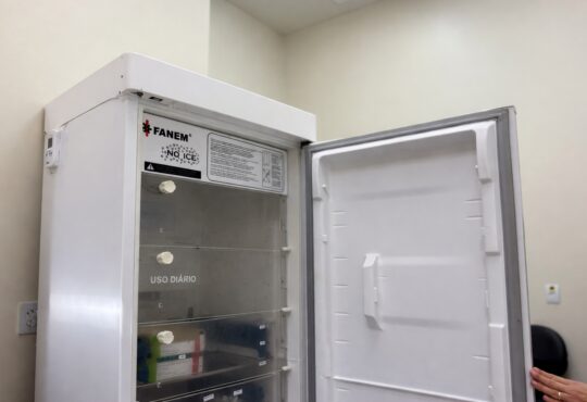 Geladeira vacinas indiatuba gabriel beccari