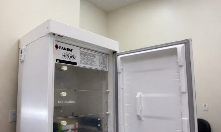 Geladeira vacinas indiatuba gabriel beccari