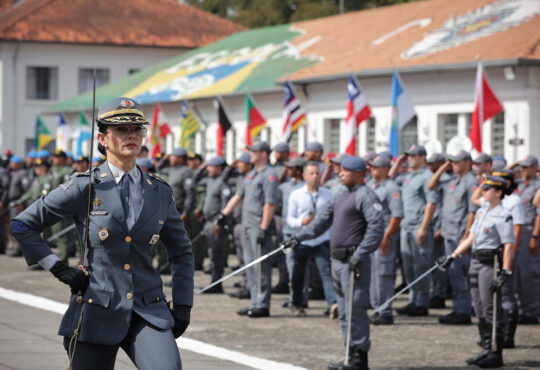 Pm glaucia comandante da pm de sp