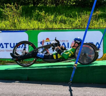 Paraciclismo cinthia thais de oliveira