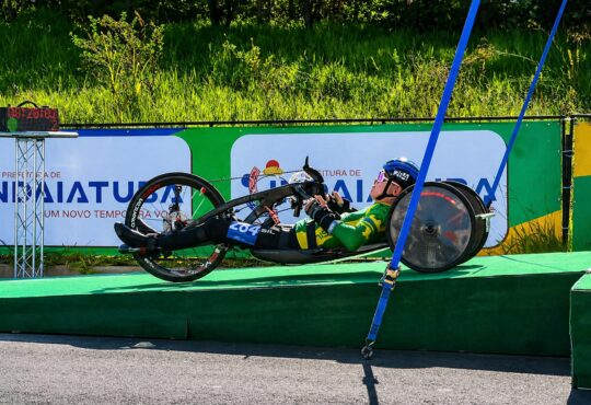 Paraciclismo cinthia thais de oliveira