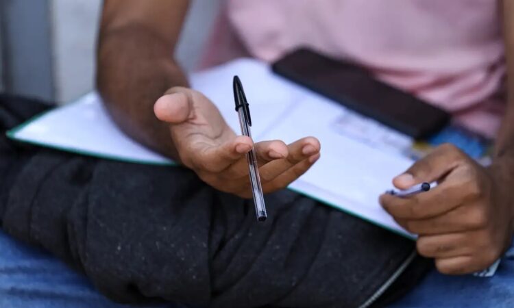 Taxa enem marcelo camargo