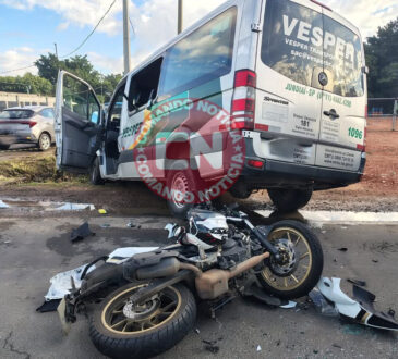 ColisÃo moto e van casa blanca 3