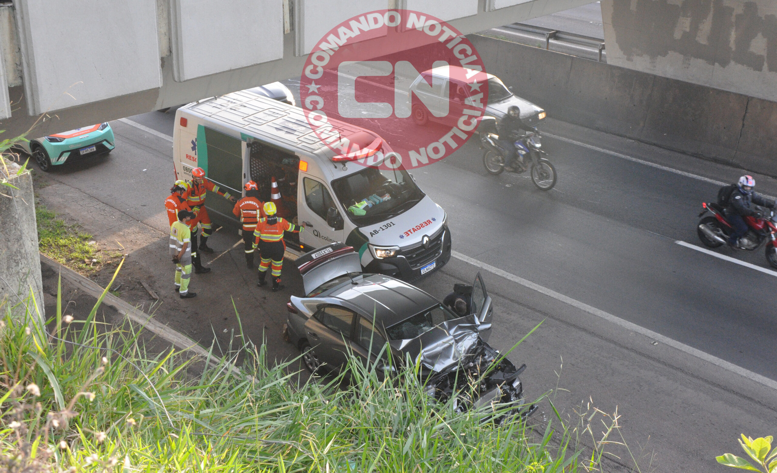 ColisÃo tres carro km 51 2
