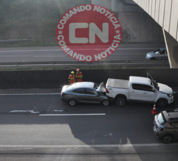 ColisÃo tres carro km 51