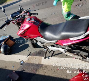 Engavetamento carros e moto grave dom pedro