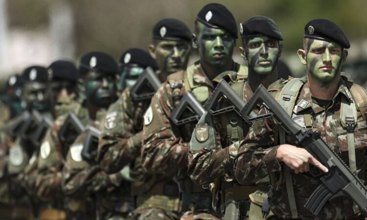 Exercito marcelo camargo