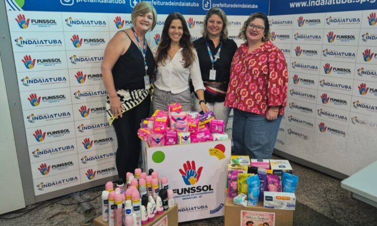 Funssol recebe material higienico feminino