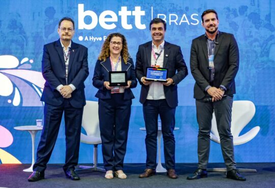 Premiacao bett brasil leonardo cruz