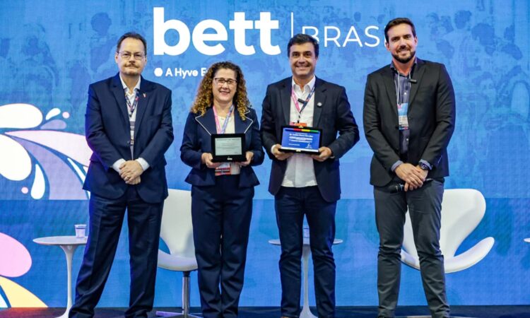 Premiacao bett brasil leonardo cruz