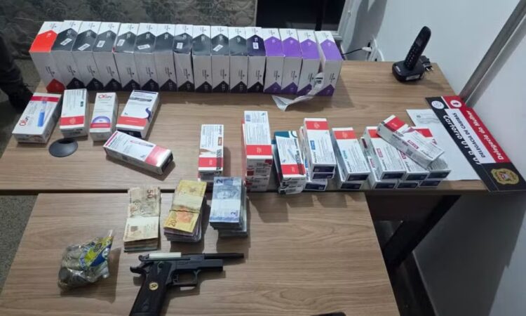 Roubo a farmacia canetas pm