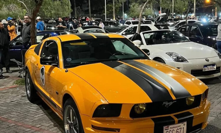Zona norte recebe exposição de carros antigos cópia