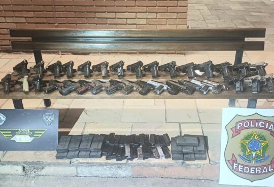 Arma com paraguaio na castelo