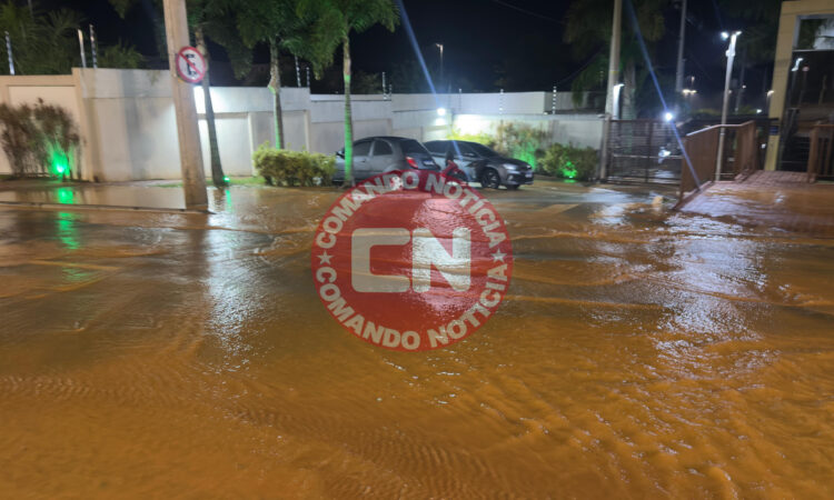 Adultora estoura campo bonito cópia