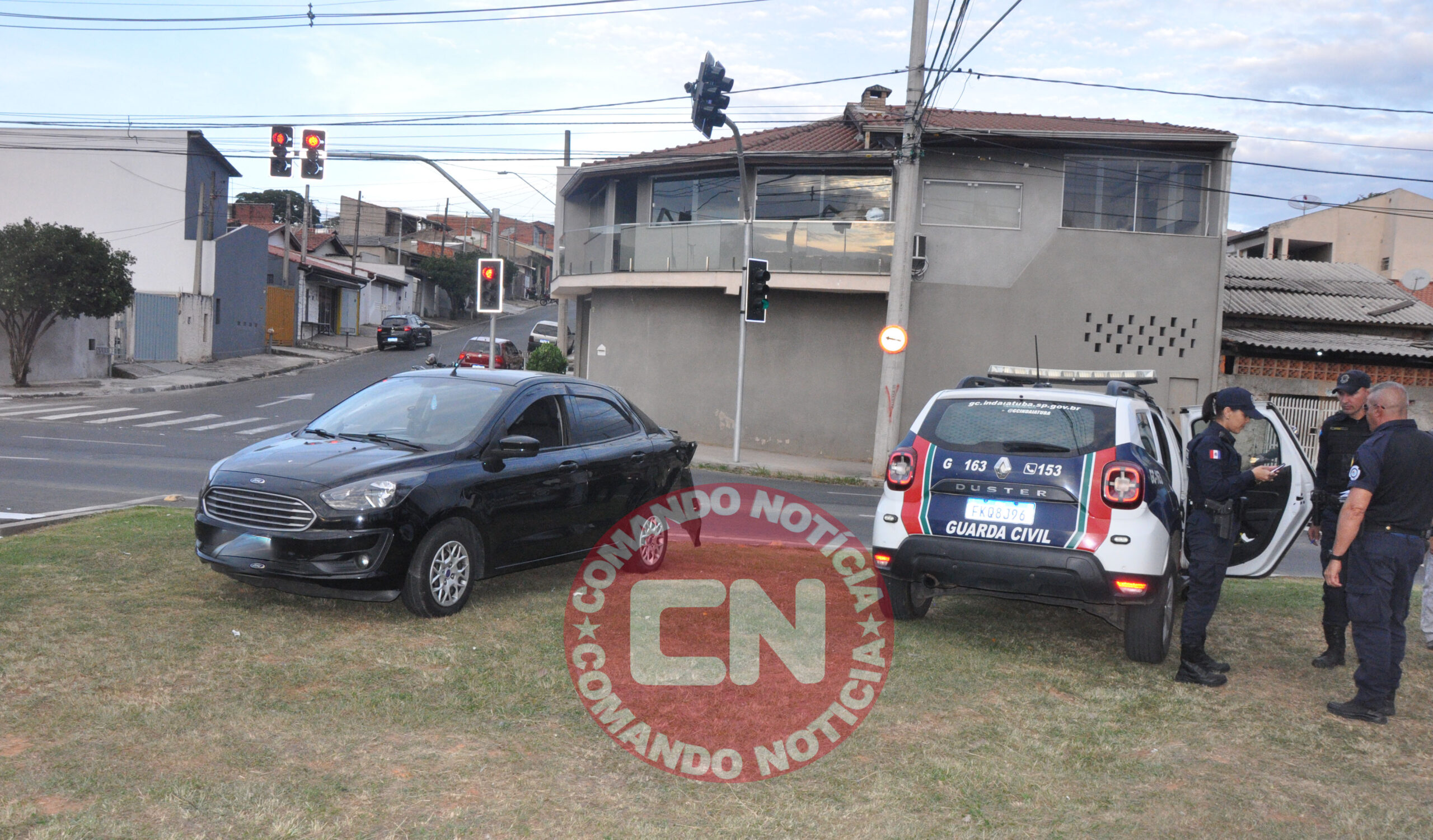 ColisÃo motos e carro tancredo 2