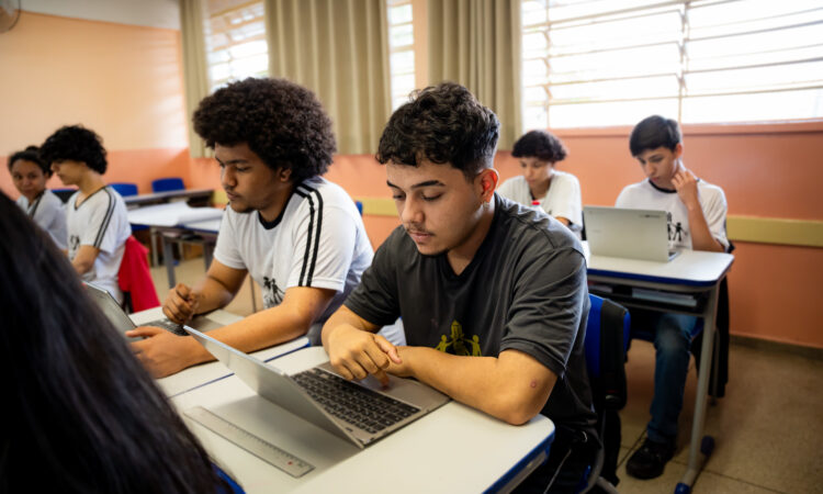 Estudante enem sp