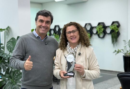 Premiacao educacao gabriel beccari
